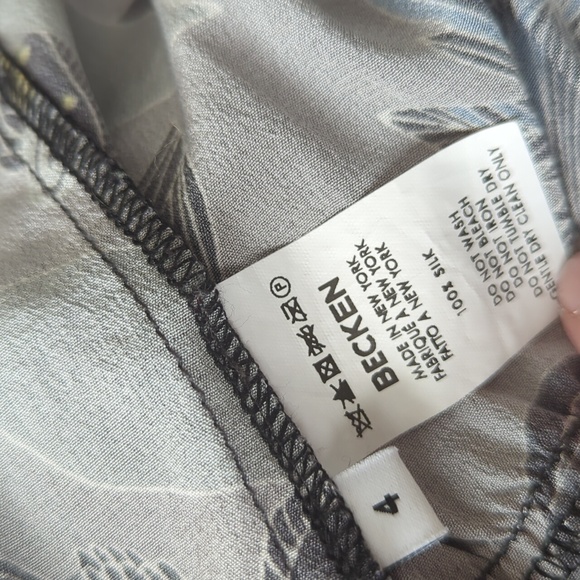 Becken Silk tiered floral blouse size 4 - Picture 3 of 3